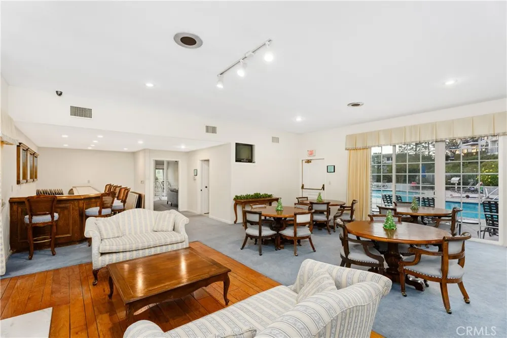 200 Mcneil #215 Newport Beach, CA 92663