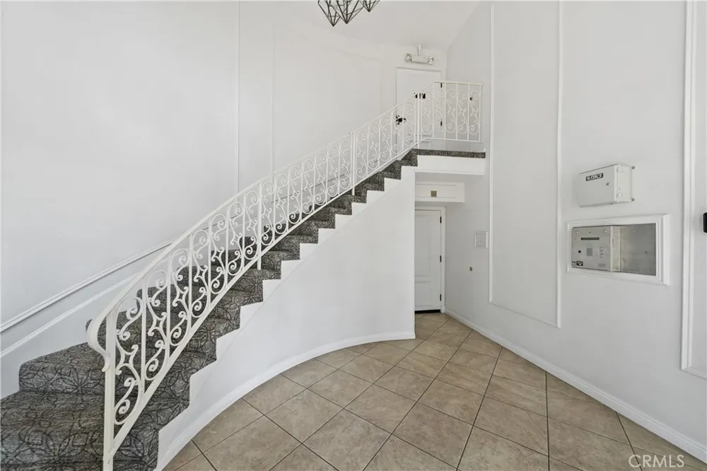 200 Mcneil #215 Newport Beach, CA 92663
