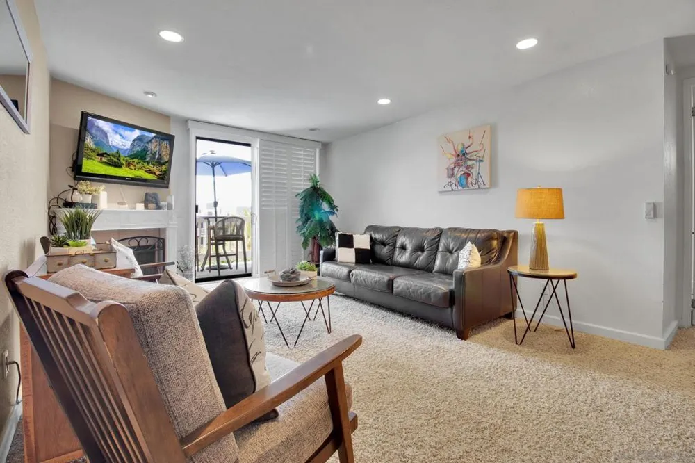 999 Pacific #B326 Oceanside, CA 92054