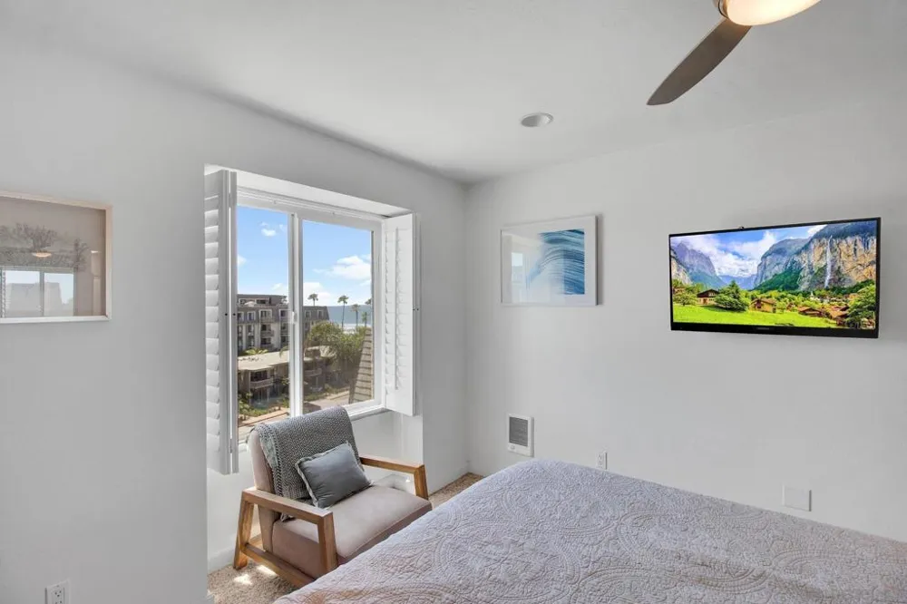 999 Pacific #B326 Oceanside, CA 92054