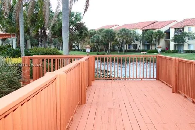 10749 Cleary Blvd #206 Plantation, FL 33324