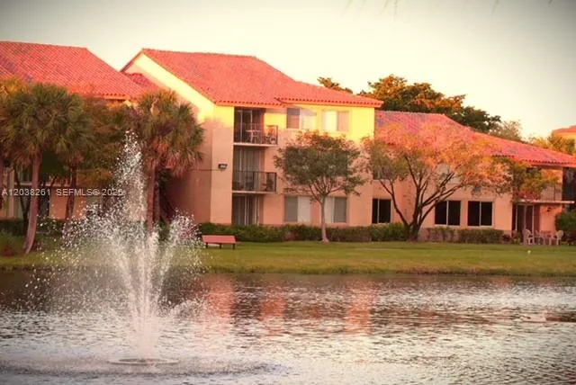 10749 Cleary Blvd #206 Plantation, FL 33324