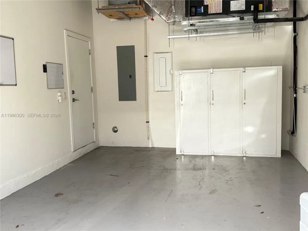 4393 NW 9th St Plantation, FL 33317