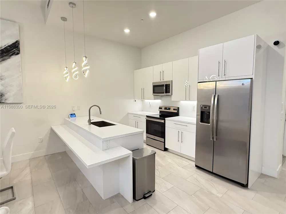 4393 NW 9th St Plantation, FL 33317