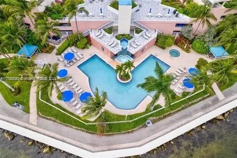 3370 Hidden Bay Dr #610