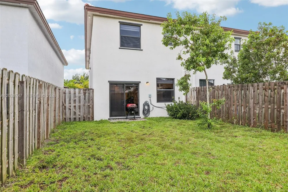 25345 SW 108th Ave Homestead, FL 33032
