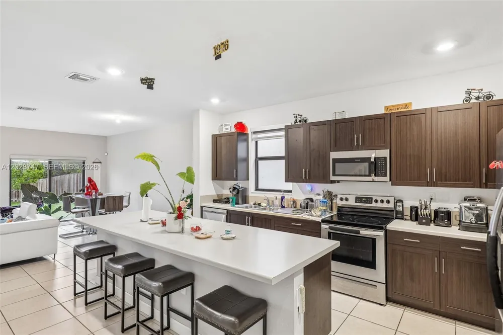 25345 SW 108th Ave Homestead, FL 33032