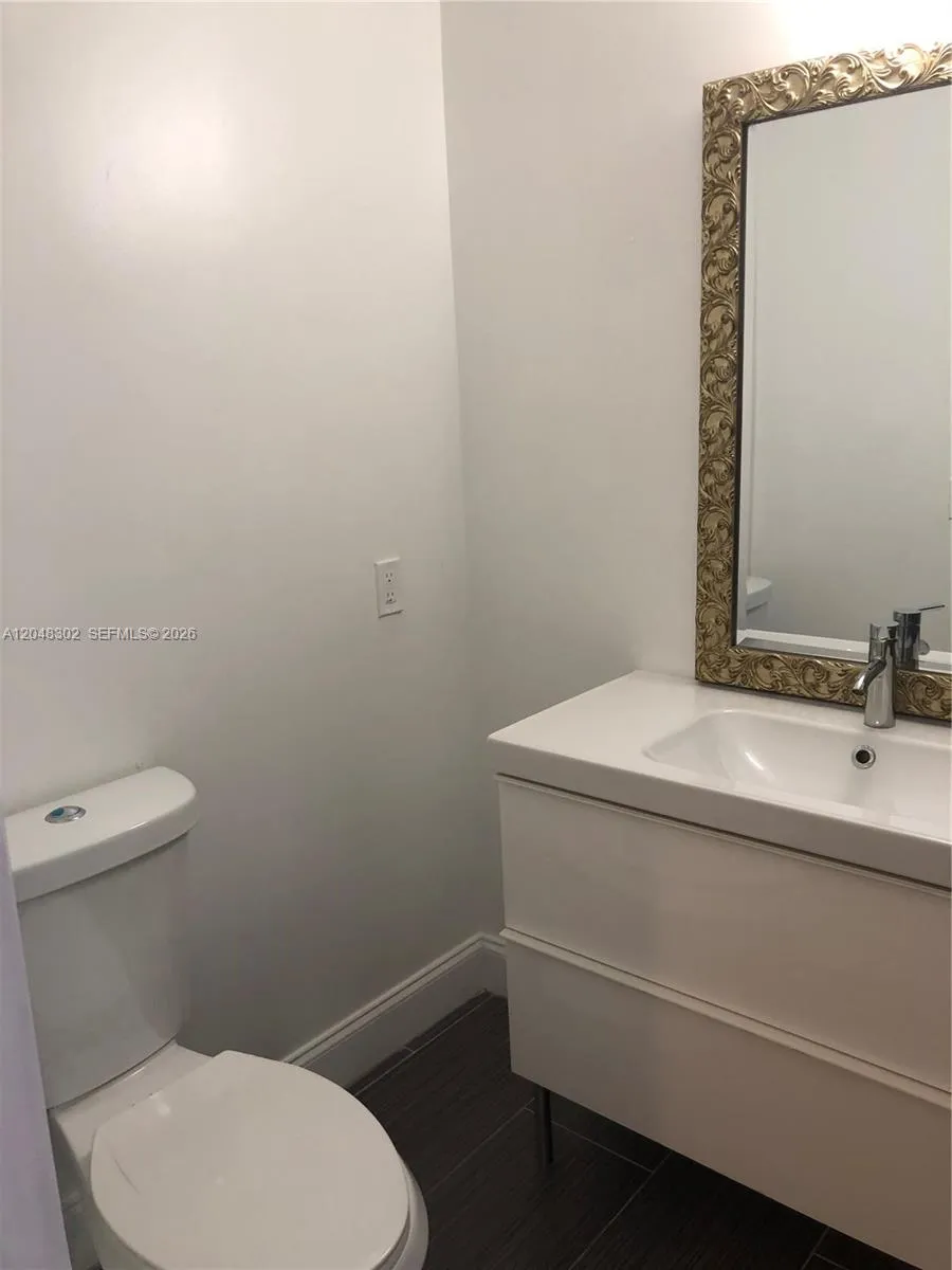 836 NW 82nd Ave #3 Plantation, FL 33324