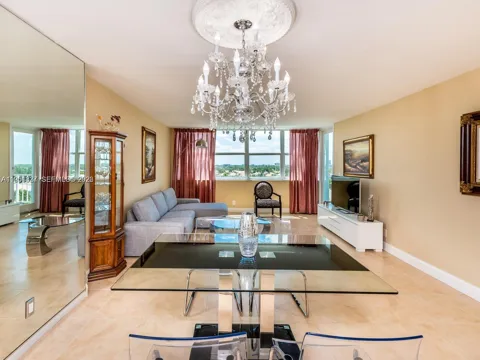 1410 S Ocean Dr #905