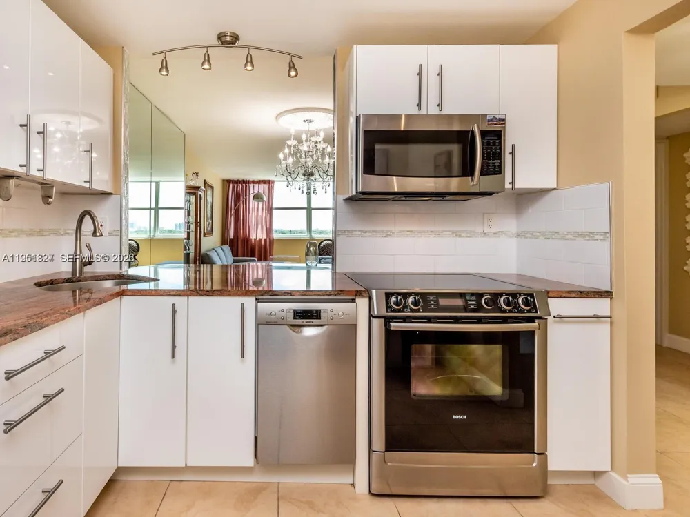 1410 S Ocean Dr #905 Hollywood, FL 33019