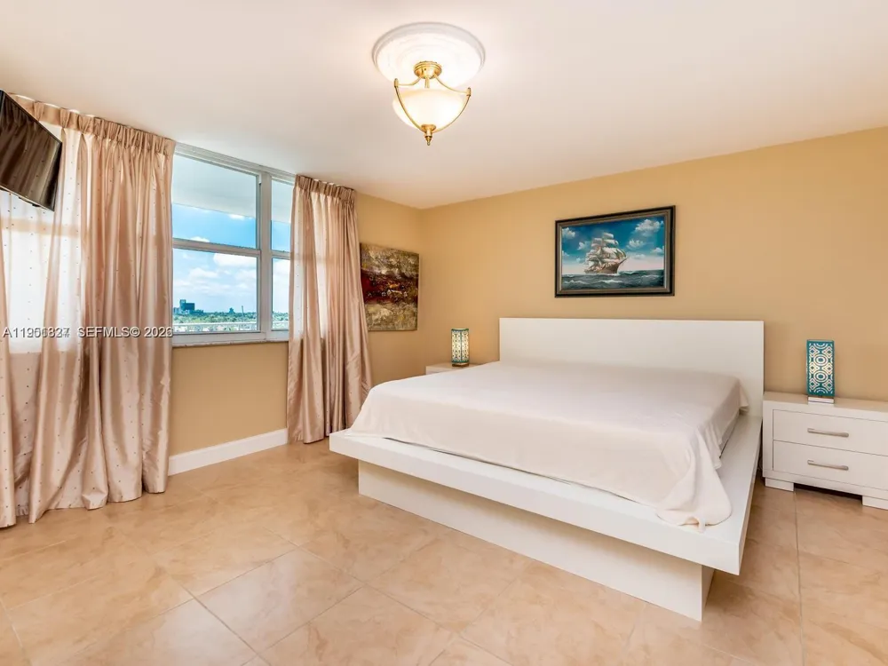 1410 S Ocean Dr #905 Hollywood, FL 33019