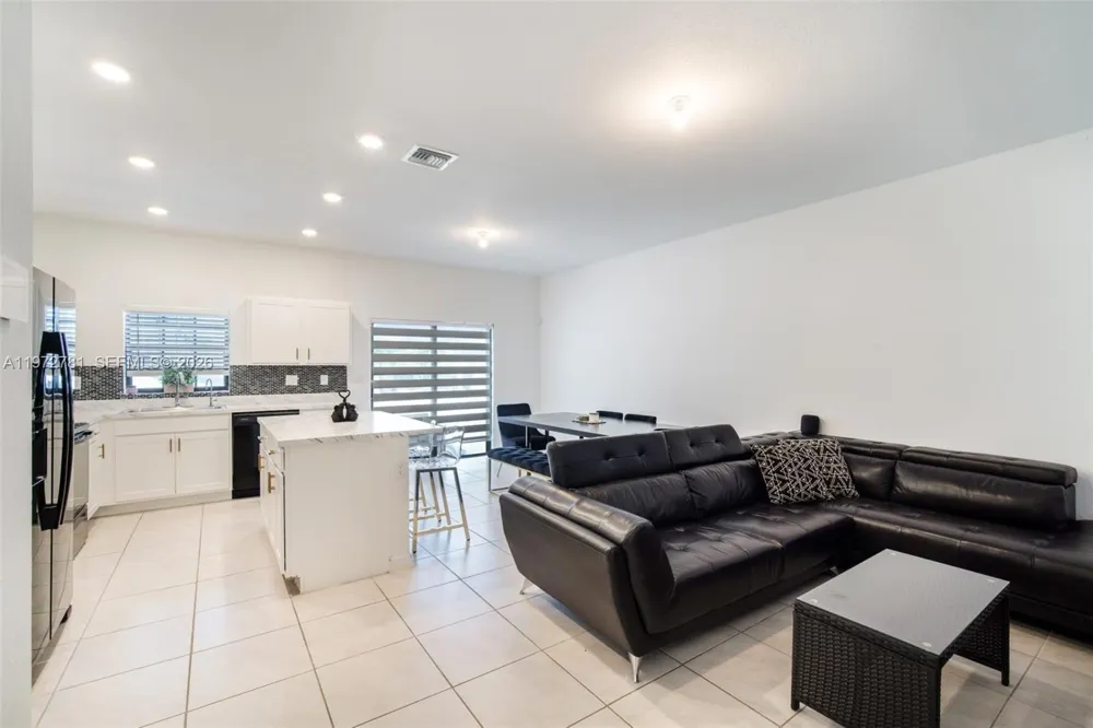 1181 SW 7th Ct #1181 Florida City, FL 33034