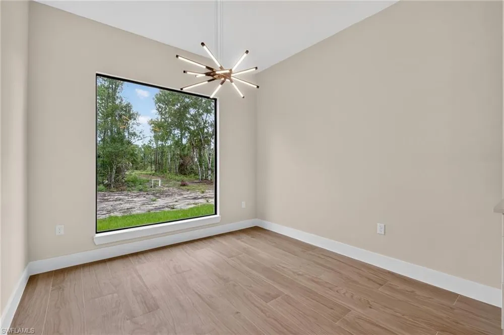 2594 50TH AVENUE NE Naples, FL 34120