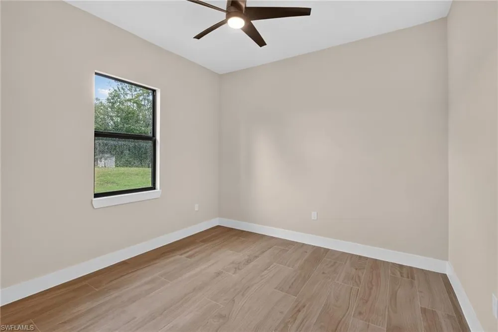 2594 50TH AVENUE NE Naples, FL 34120