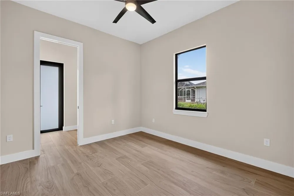 2594 50TH AVENUE NE Naples, FL 34120