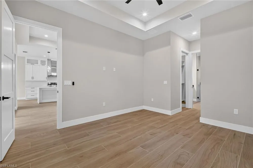 2594 50TH AVENUE NE Naples, FL 34120
