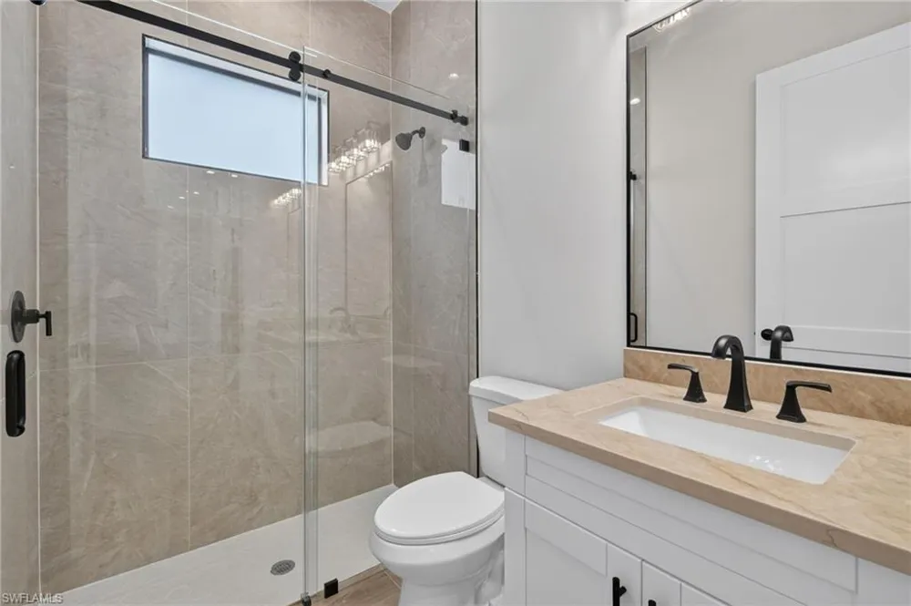 2594 50TH AVENUE NE Naples, FL 34120