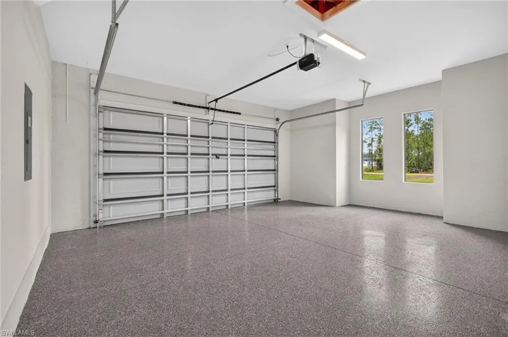 2594 50TH AVENUE NE Naples, FL 34120