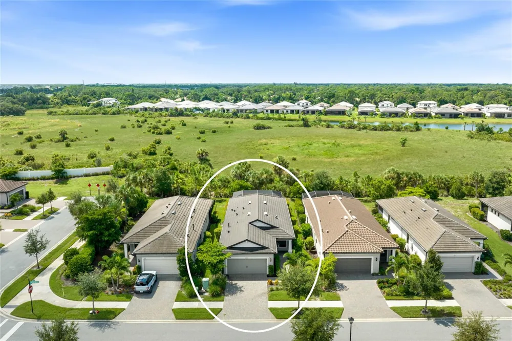 6323 CRESTED EAGLE LANE Nokomis, FL 34275
