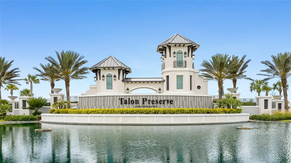 6323 CRESTED EAGLE LANE Nokomis, FL 34275