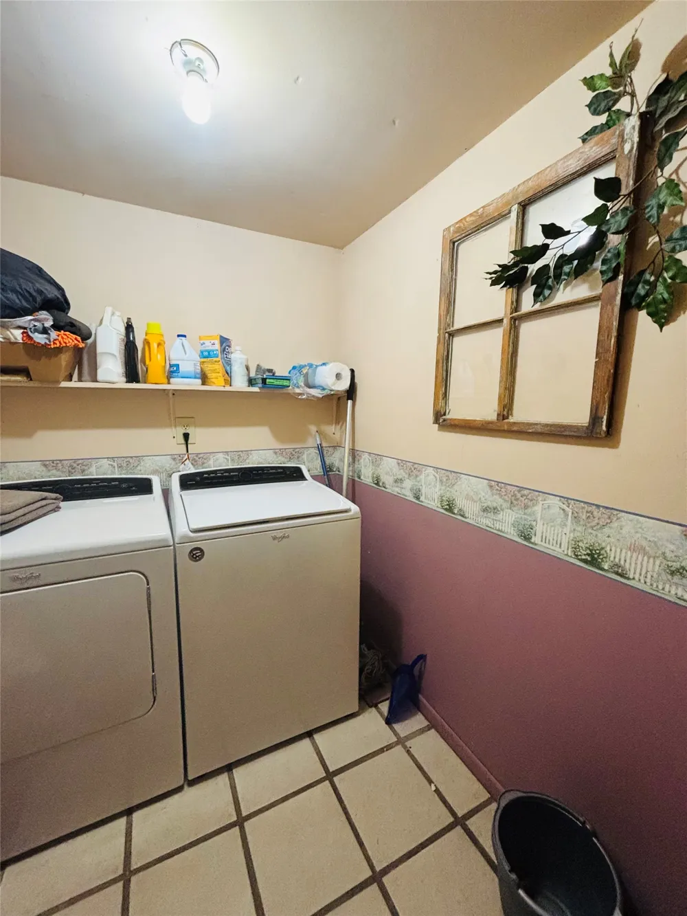 110 Love Avenue Florence, TX 76527