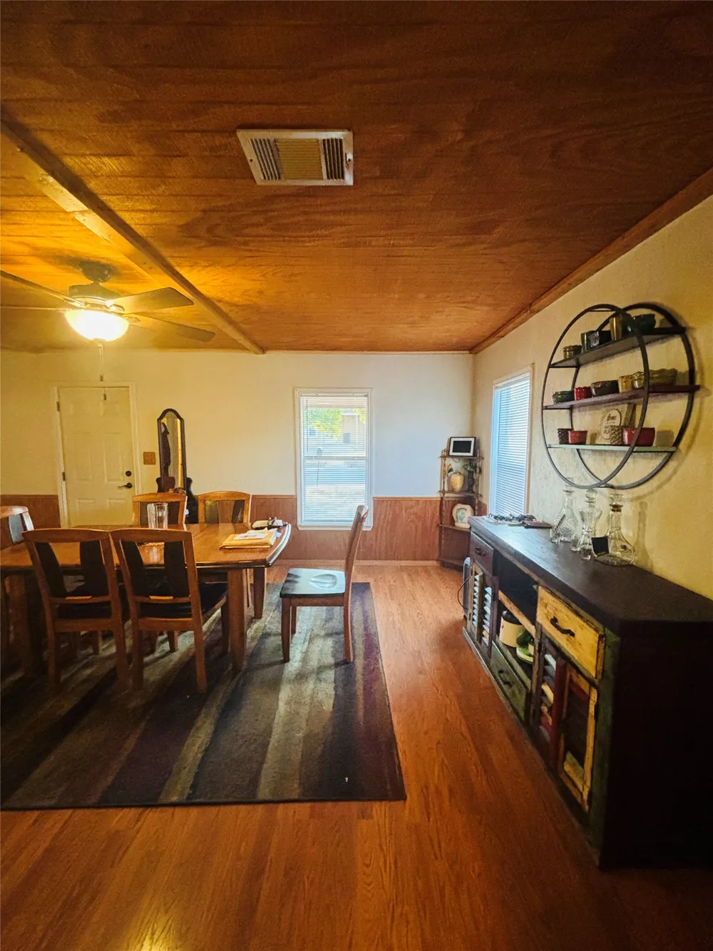 110 Love Avenue Florence, TX 76527