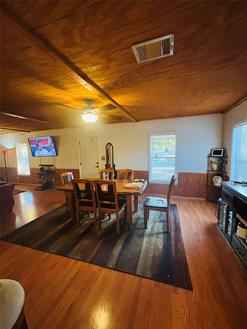 110 Love Avenue Florence, TX 76527