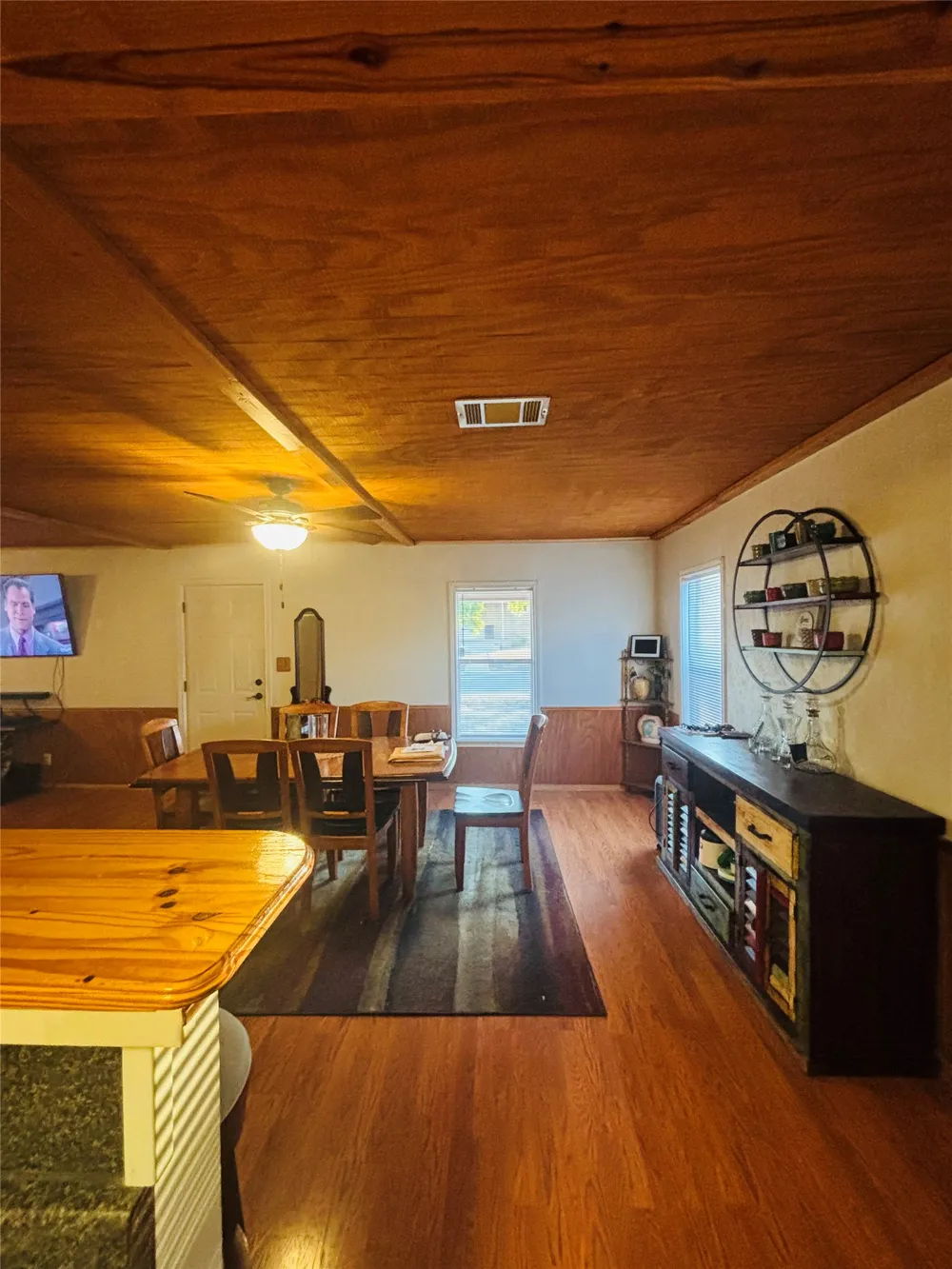 110 Love Avenue Florence, TX 76527
