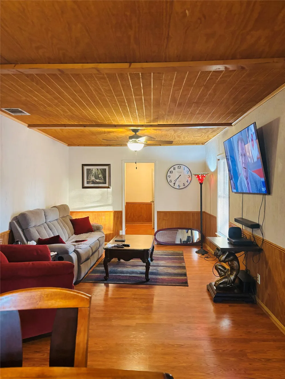 110 Love Avenue Florence, TX 76527