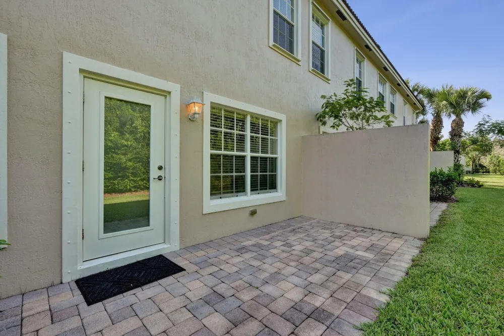 4603 Cohune Palm Court 