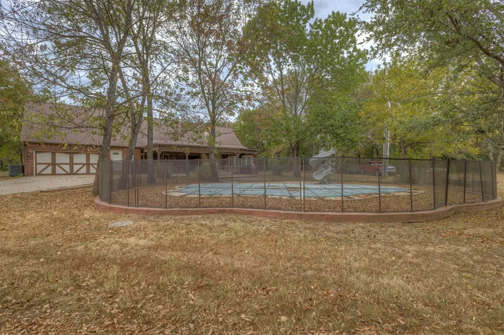 23269 W 40th Street Haskell, OK 74436