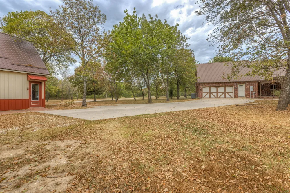 23269 W 40th Street Haskell, OK 74436