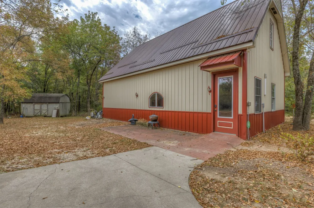 23269 W 40th Street Haskell, OK 74436