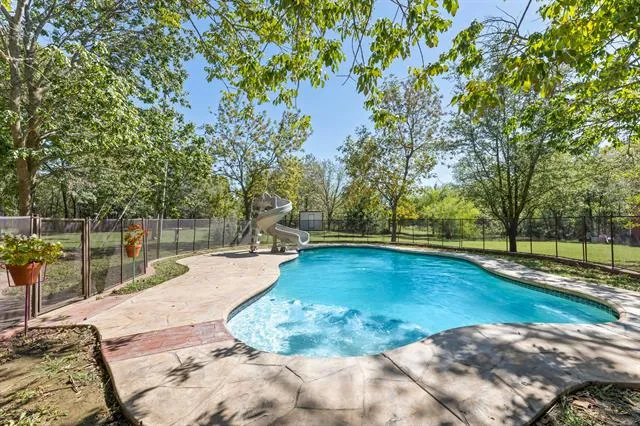 23269 W 40th Street Haskell, OK 74436
