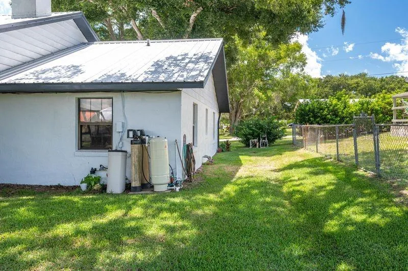 Address Not Shown Sebring, FL 33876