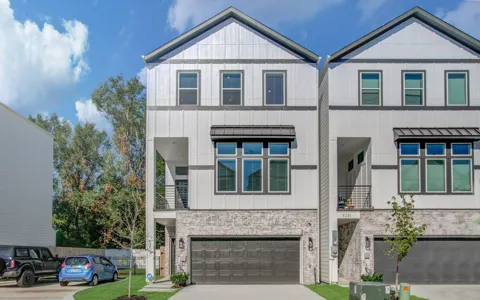 5309 Donovan Gardens Lane