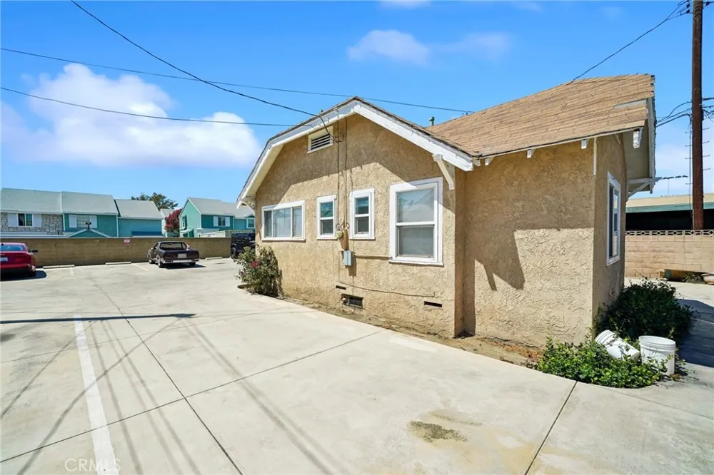 12814 Benson #B Chino, CA 91710