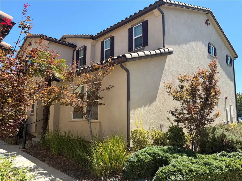 20509 Hazelnut Court Saugus, CA 91350
