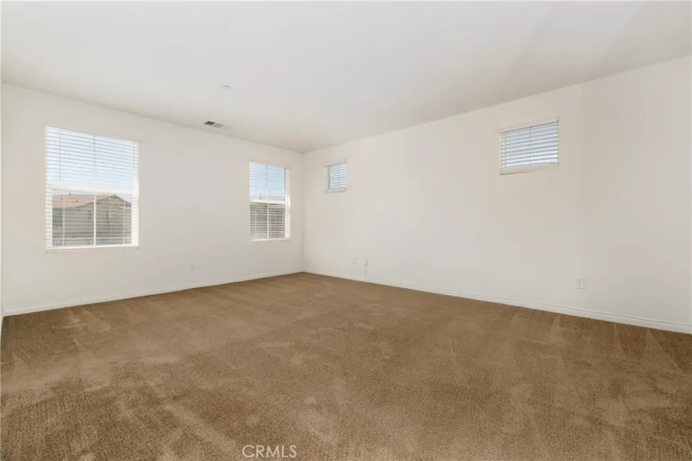 20509 Hazelnut Court Saugus, CA 91350