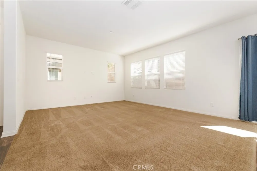 20509 Hazelnut Court Saugus, CA 91350
