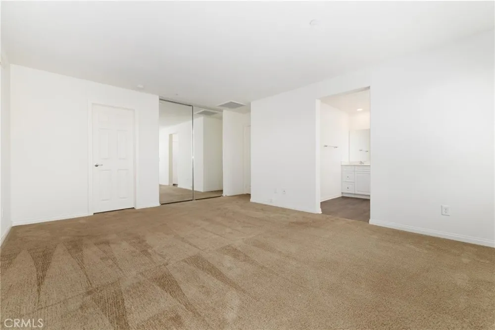 20509 Hazelnut Court Saugus, CA 91350