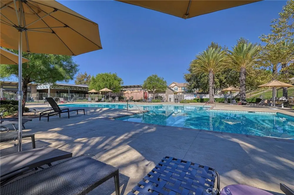 20509 Hazelnut Court Saugus, CA 91350