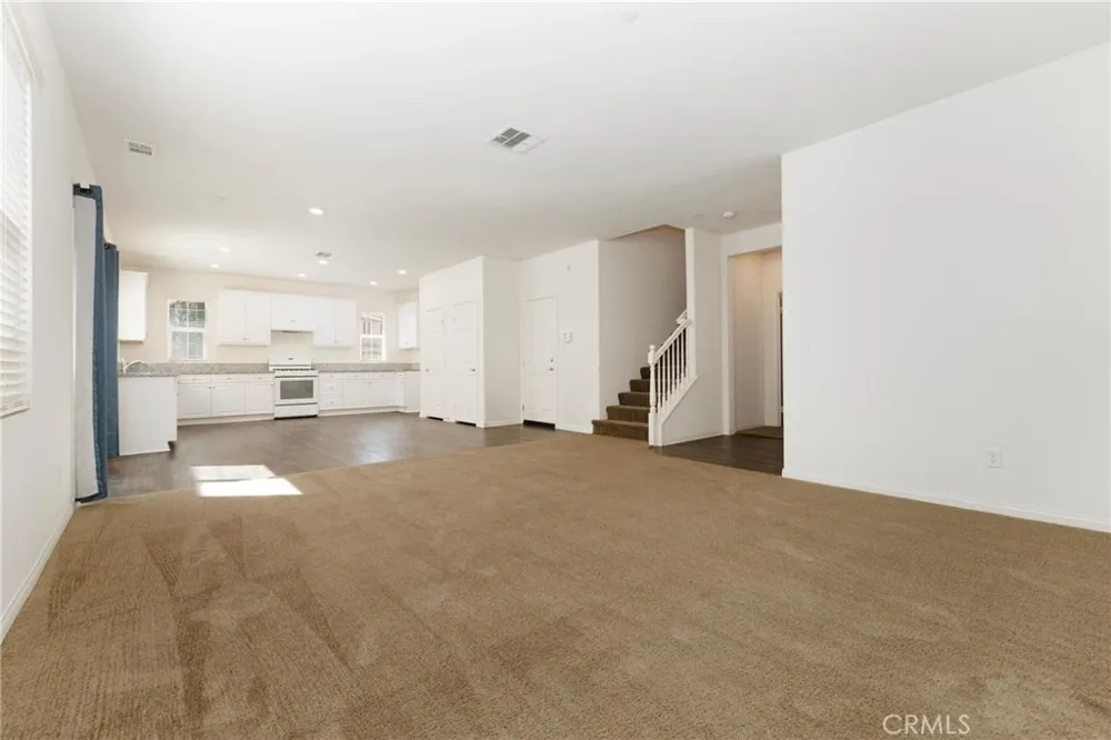 20509 Hazelnut Court Saugus, CA 91350