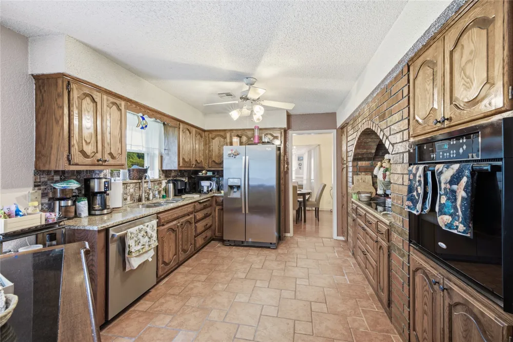 2601 W Joliet Court Broken Arrow, OK 74012