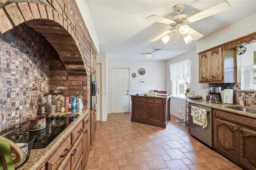 2601 W Joliet Court Broken Arrow, OK 74012