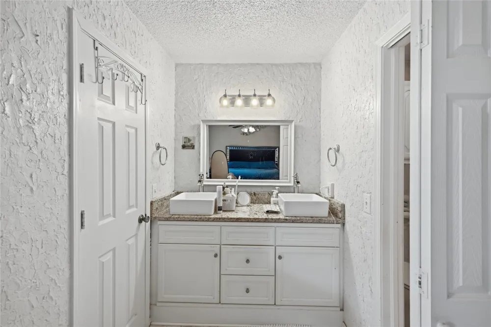 2601 W Joliet Court Broken Arrow, OK 74012