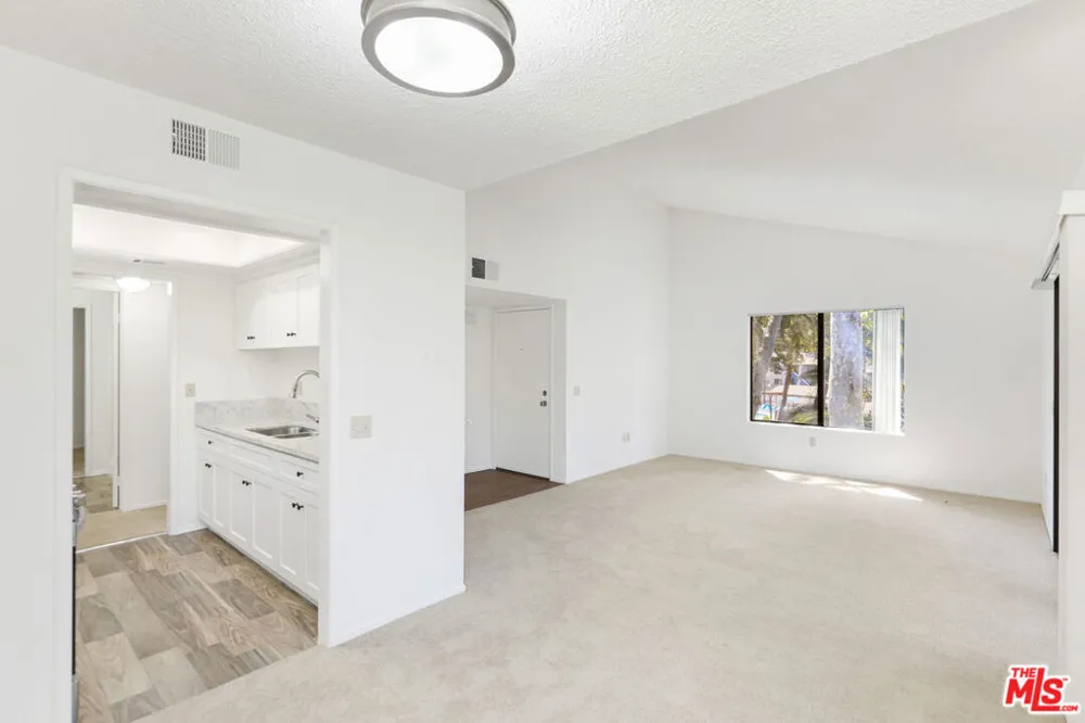 600 Central Avenue #294 Riverside, CA 92507