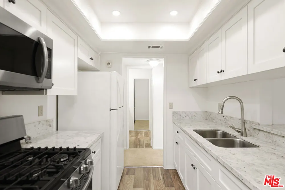 600 Central Avenue #294 Riverside, CA 92507
