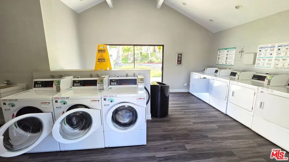 600 Central Avenue #294 Riverside, CA 92507
