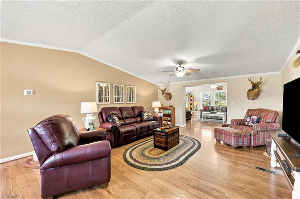 670 & 552 Whitley Road Siler City, NC 27344